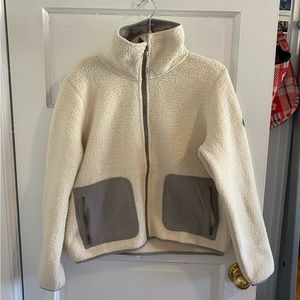 NWOT Vuori Alpine Sherpa Jacket